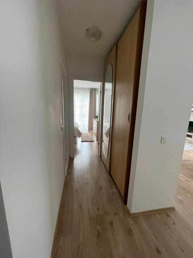 Relaxing Bucharest Airport Residences & Therme-Self Check-In Otopeni Bagian luar foto
