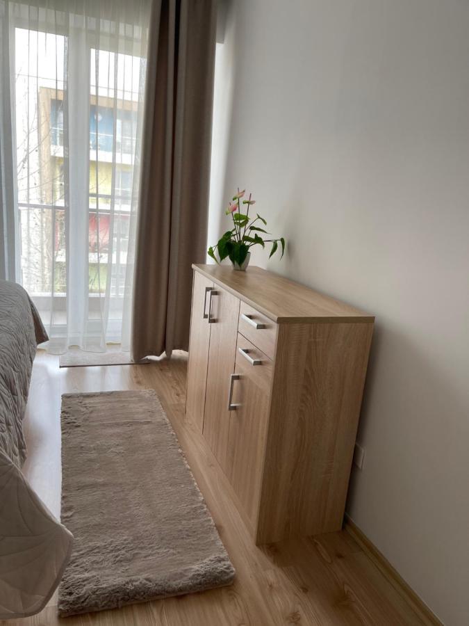 Relaxing Bucharest Airport Residences & Therme-Self Check-In Otopeni Bagian luar foto
